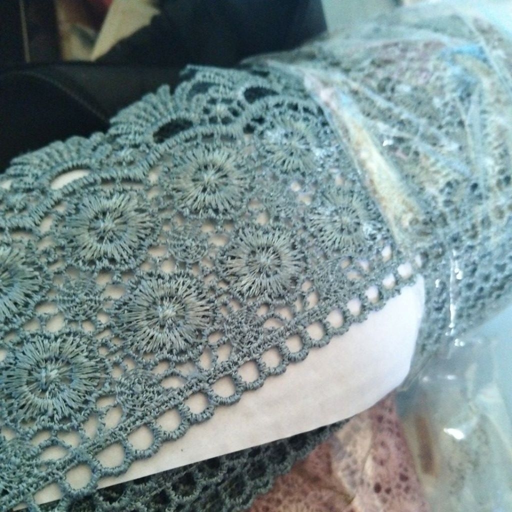 Renda mukena/renda baju (1meter)bahan tebal