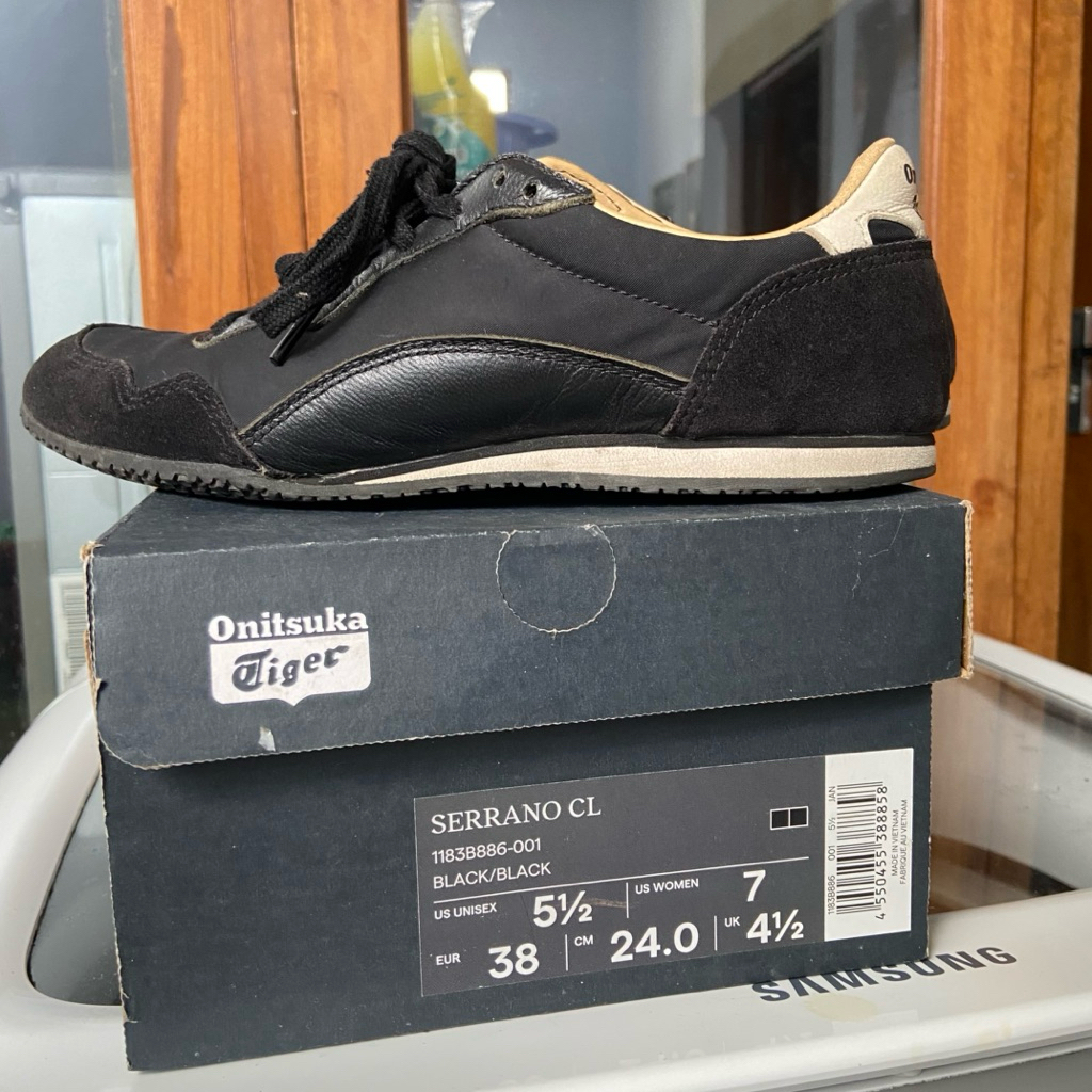 ONITSUKA TIGER SERRANO CL