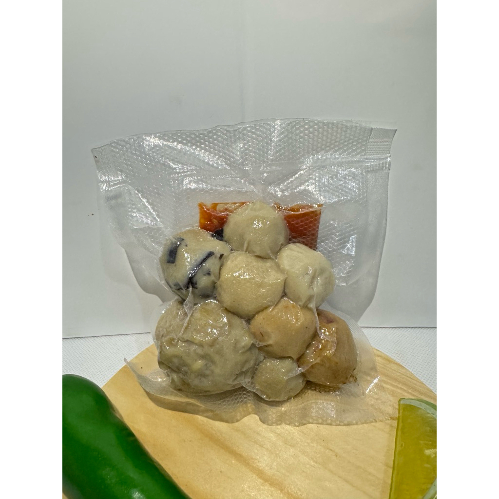 Sukanya  PENTOL BASO KUAH ISIAN MIX FROZEN - Lengkap dengan Bumbu (Porsi Sedang)