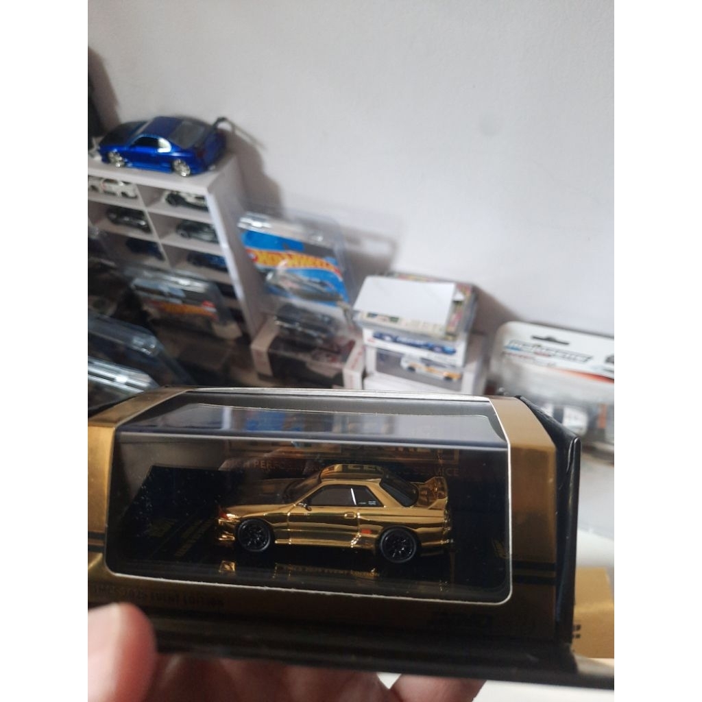 Inno 64 x TMCS Malaysia Nissan Skyline R32 Gold - Unsealed