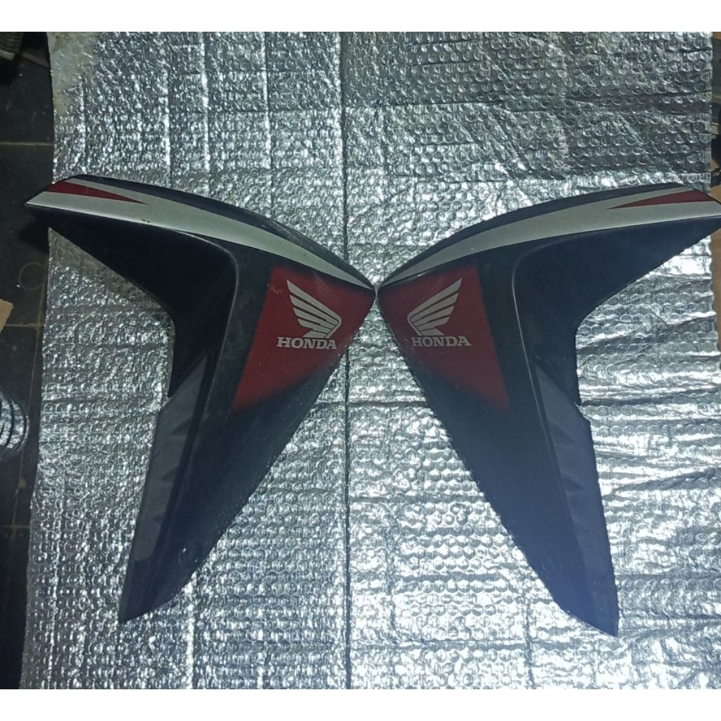 Sayap Tangki cover tangki HONDA Megapro Mono 2010-2011 ORIGINAL COPOTAN