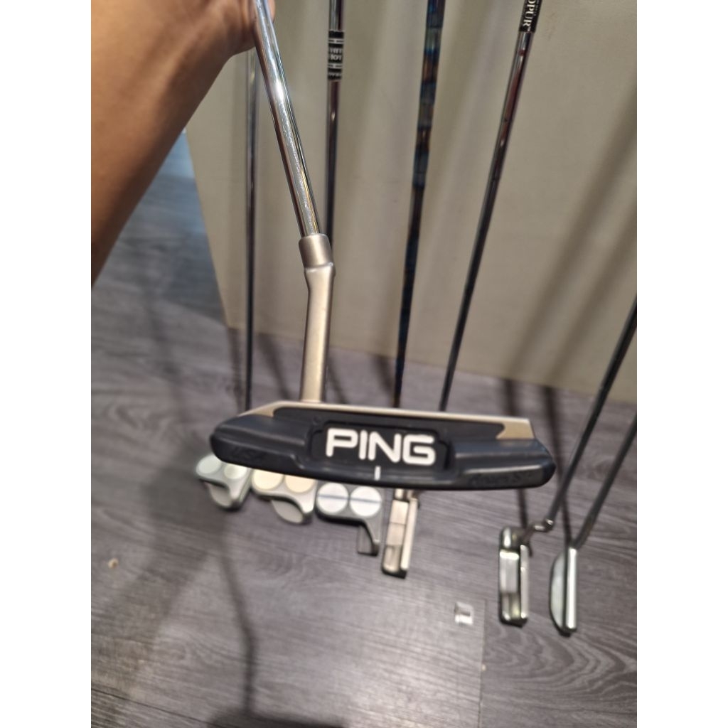 putter Ping ansew