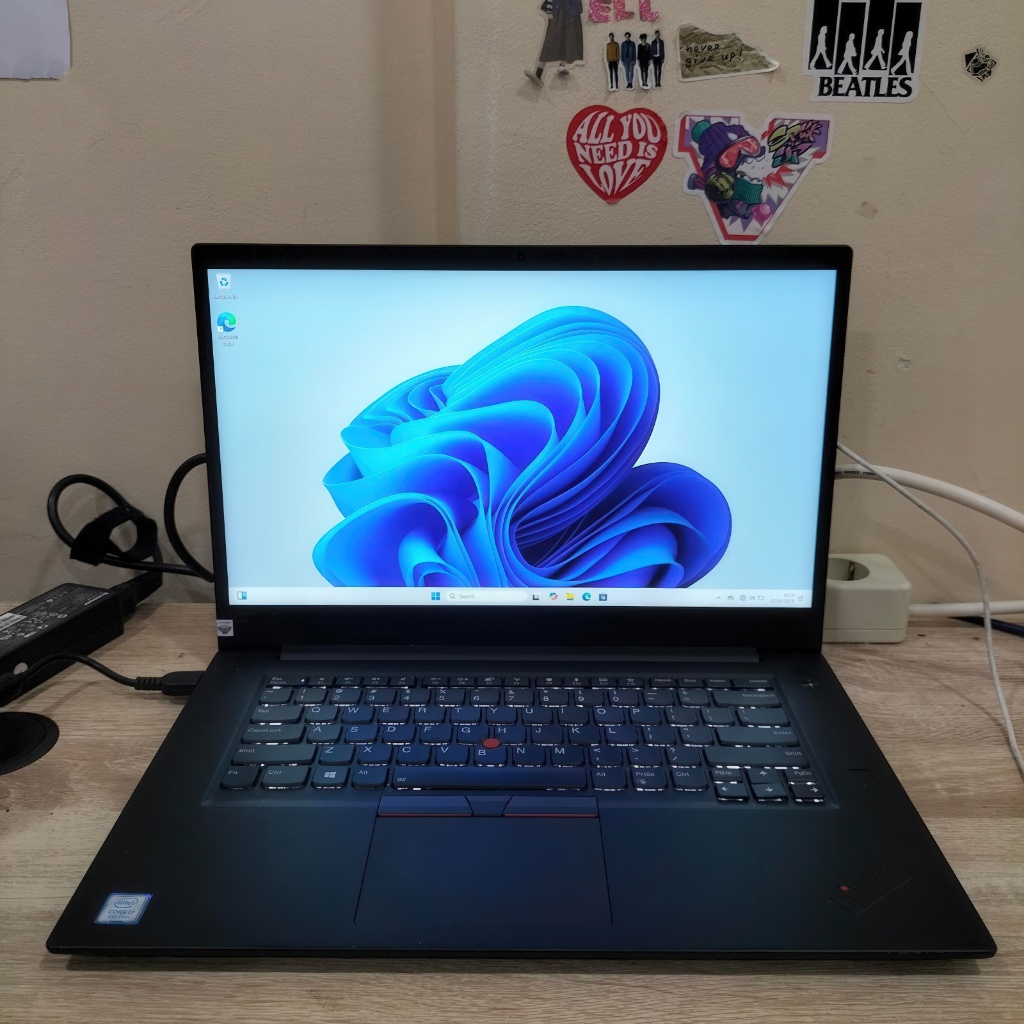 Laptop Lenovo Thinkpad X1 Extreme Core i7 Gen 9 16/256+HDD 250 GTX 1650 4GB