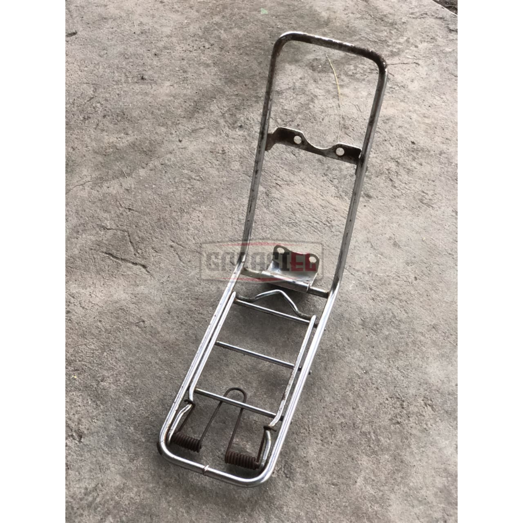 Rak Jepitan Depan Yamaha V80 Original