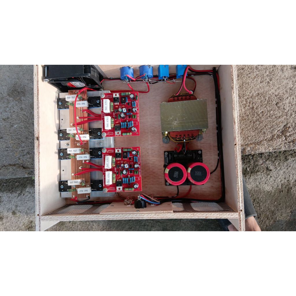 Power amplifier 5 amper ct 45 volt stereo