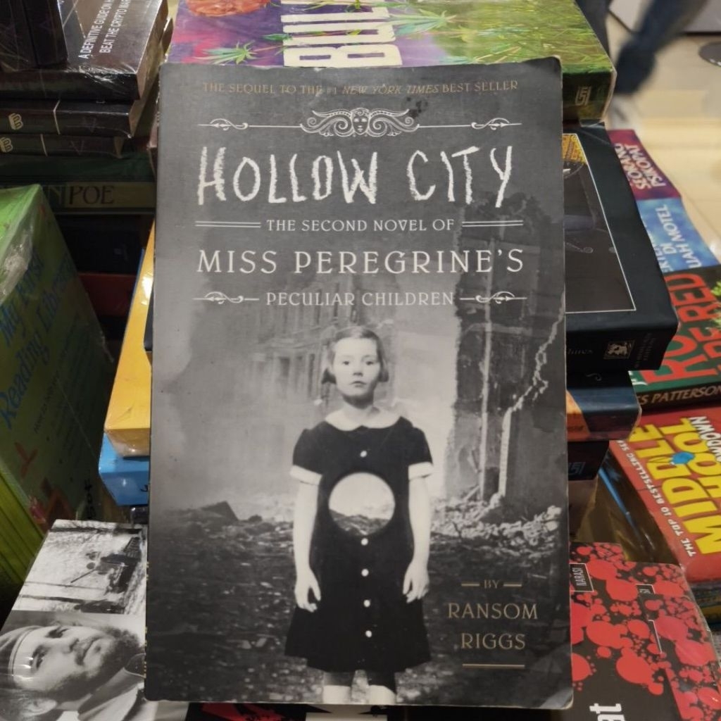 Buku HOLLOW CITY THE SECOND NOVEL OF MISS PEREGRINE'S PECULIAR CHILDREN by Ransom Riggs