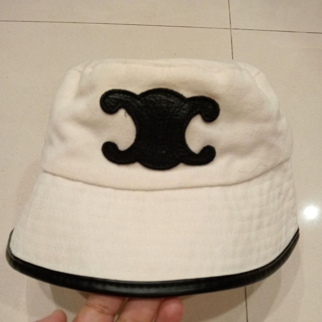 topi celine