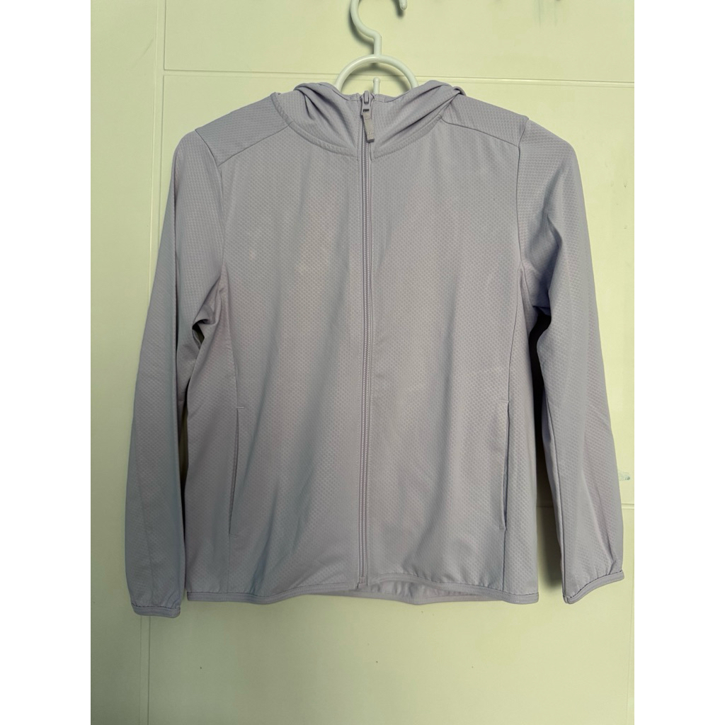 Preloved LeonorJaket Airism UV Hoodie Uniqlo Kids
