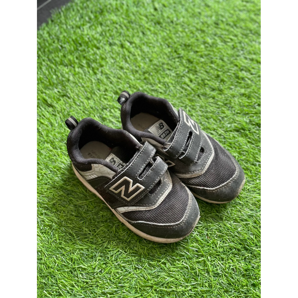 PRELOVED SEPATU ANAK BRAND NEW BALANCE ORIGINAL