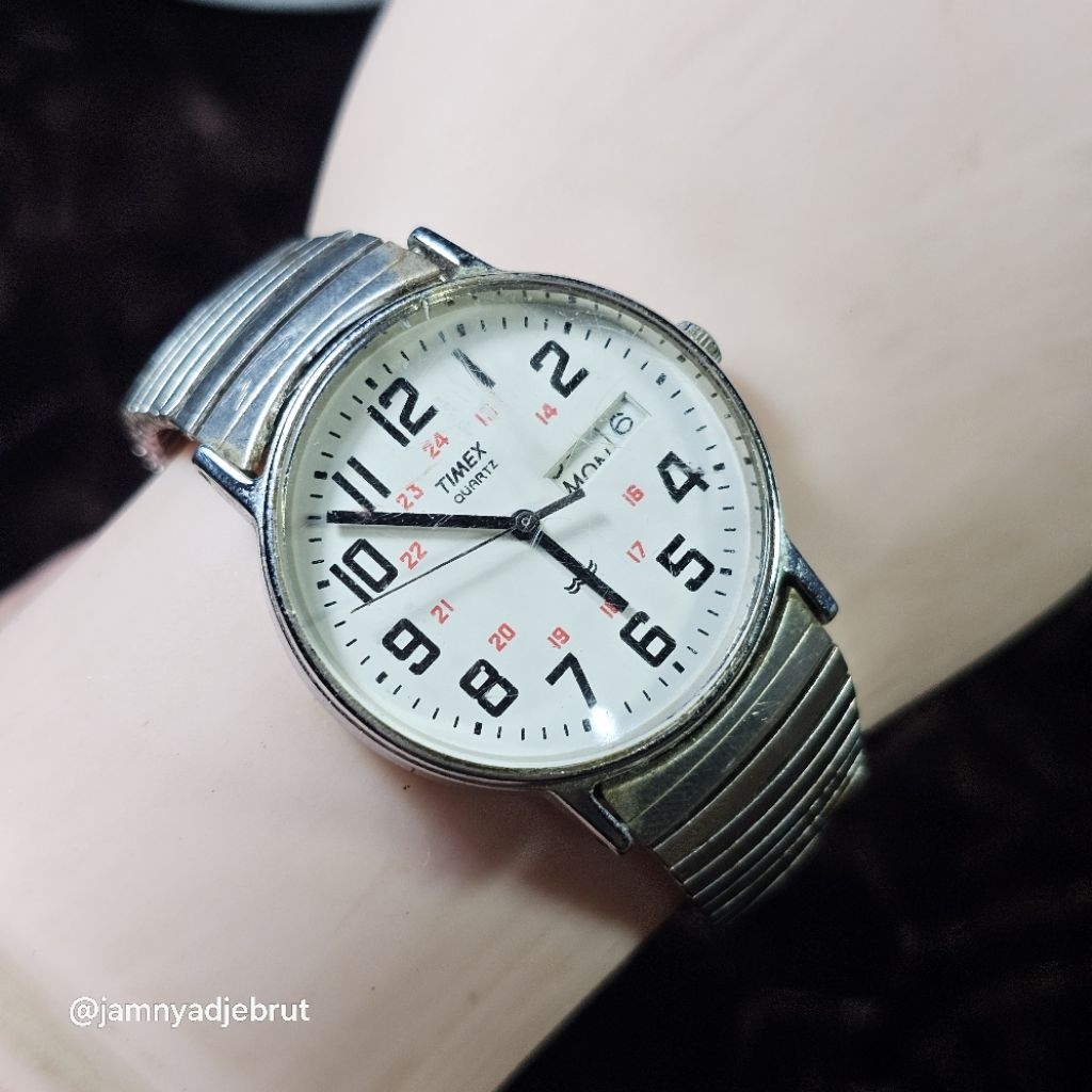 Jam Timex Military Dial MINUS Daydate OFF Bekas