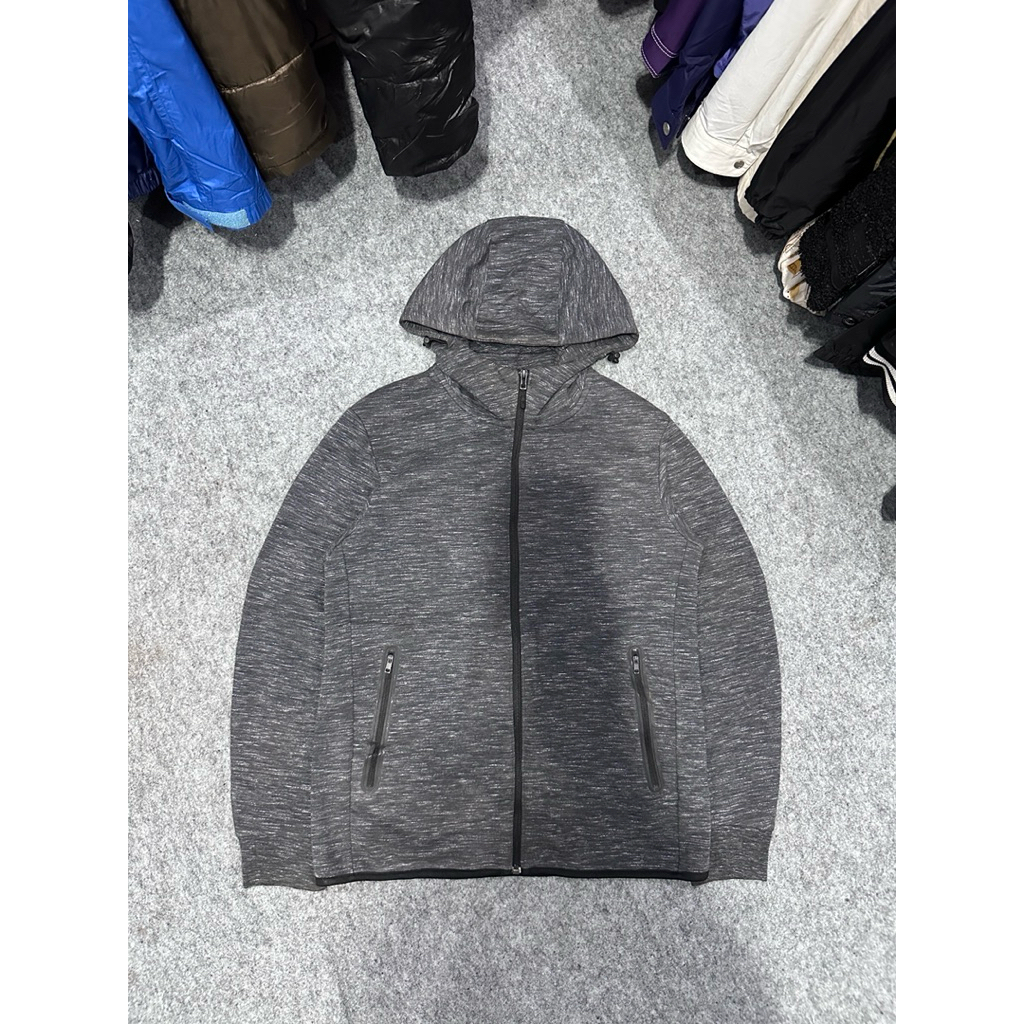 uniqlo tech sofsel