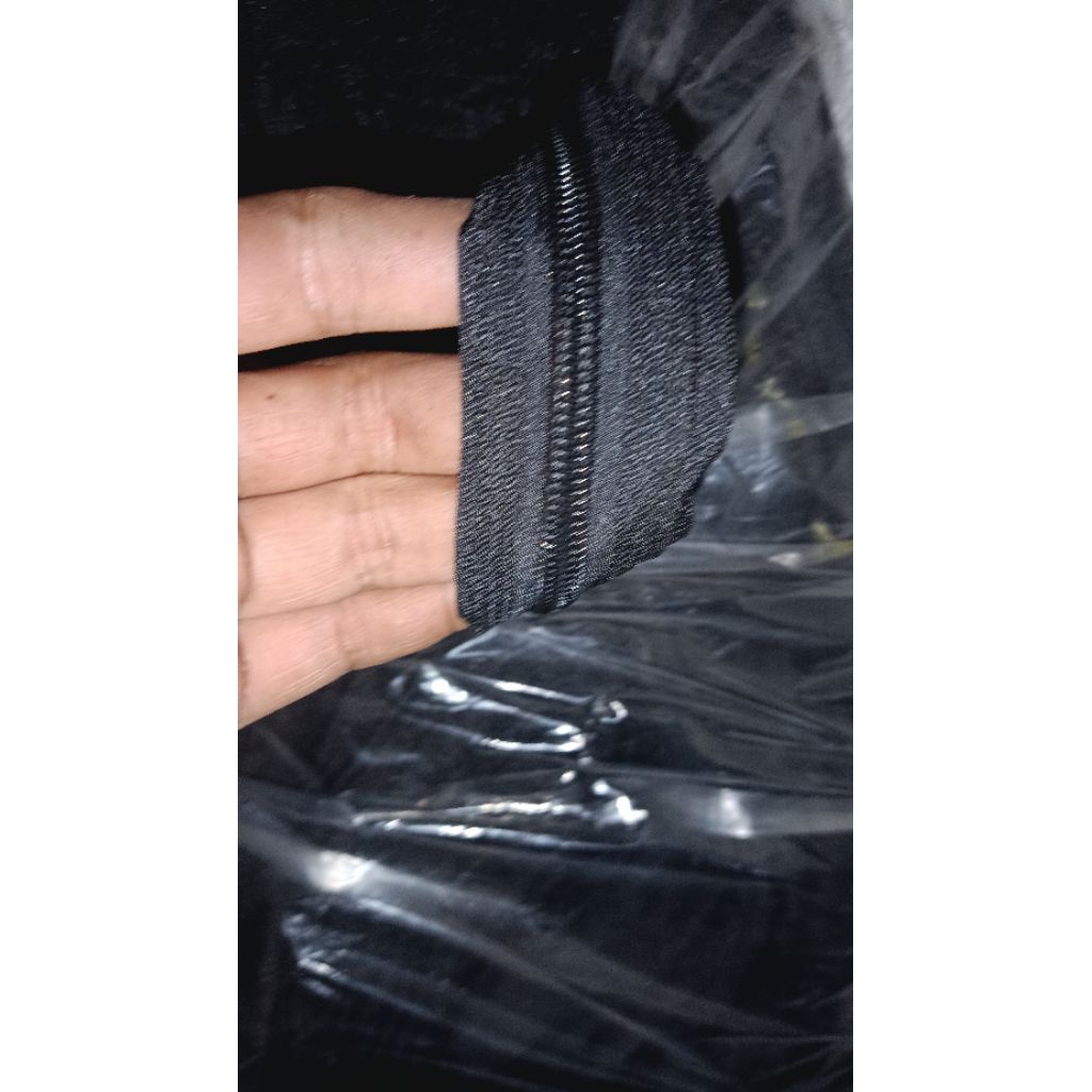 resleting no 6 hitam