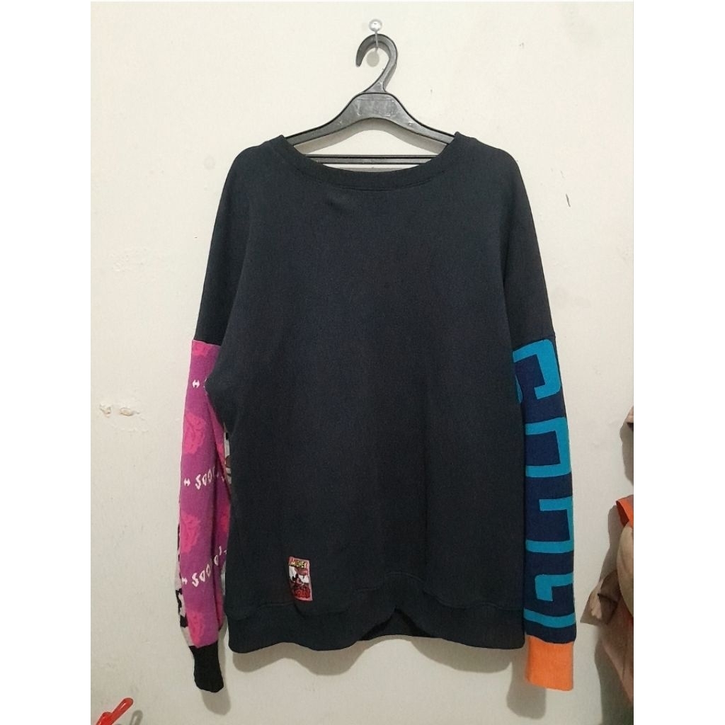 crewneck sweater disney mickey second