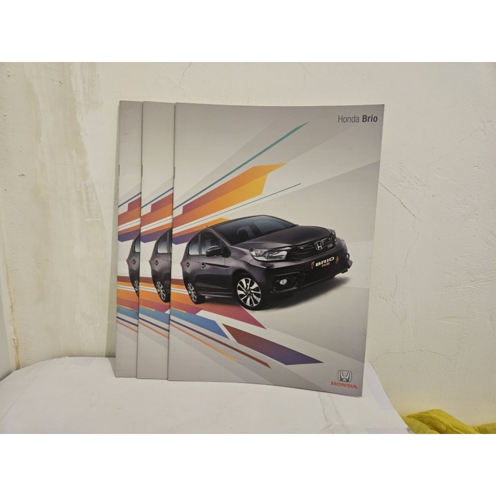 brosur katalog mobil honda brio 2022 buku booklet