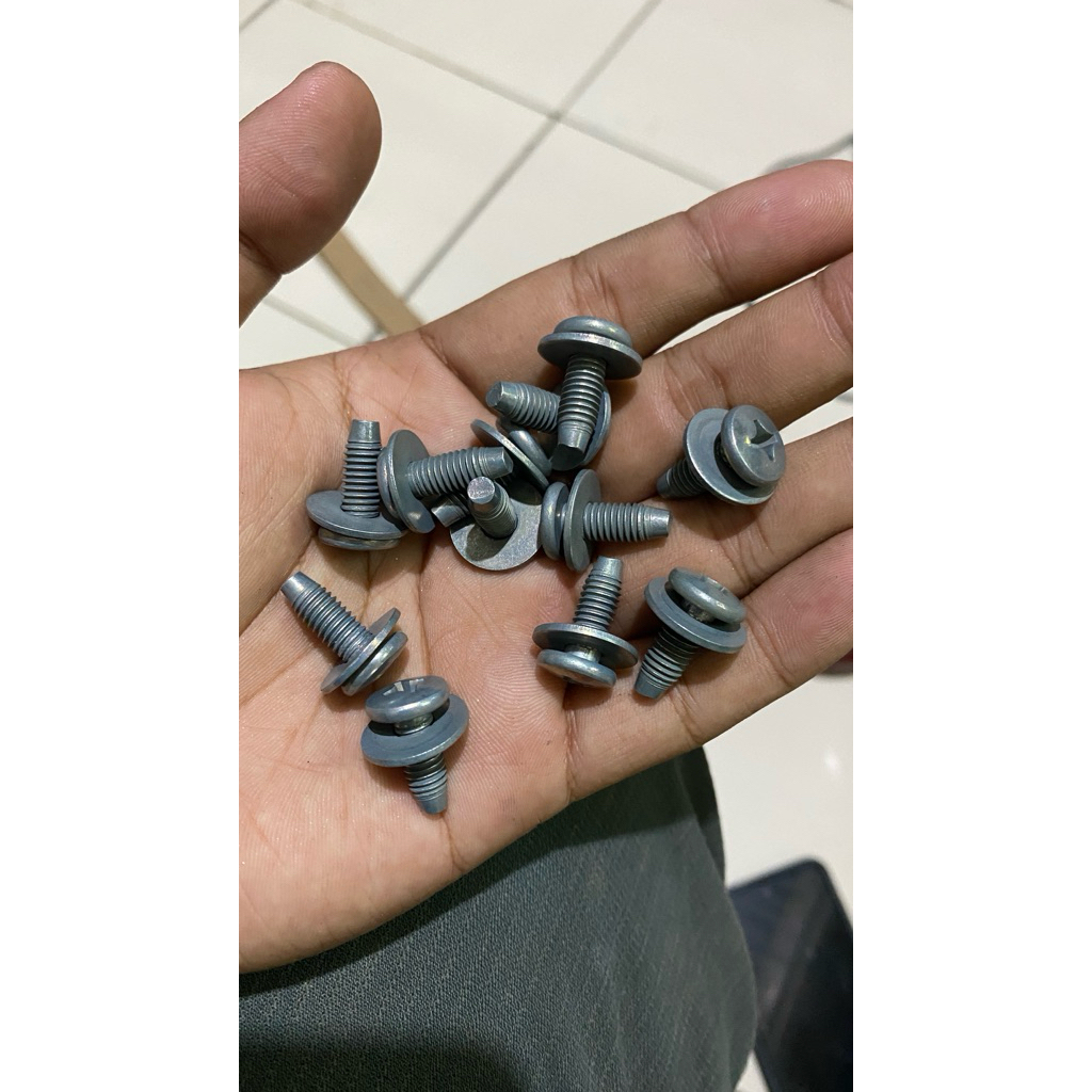 BAUT BODY YAMAHA UNIVERSALL BAUT 10 BISA UNTUK PLAT NOMOR