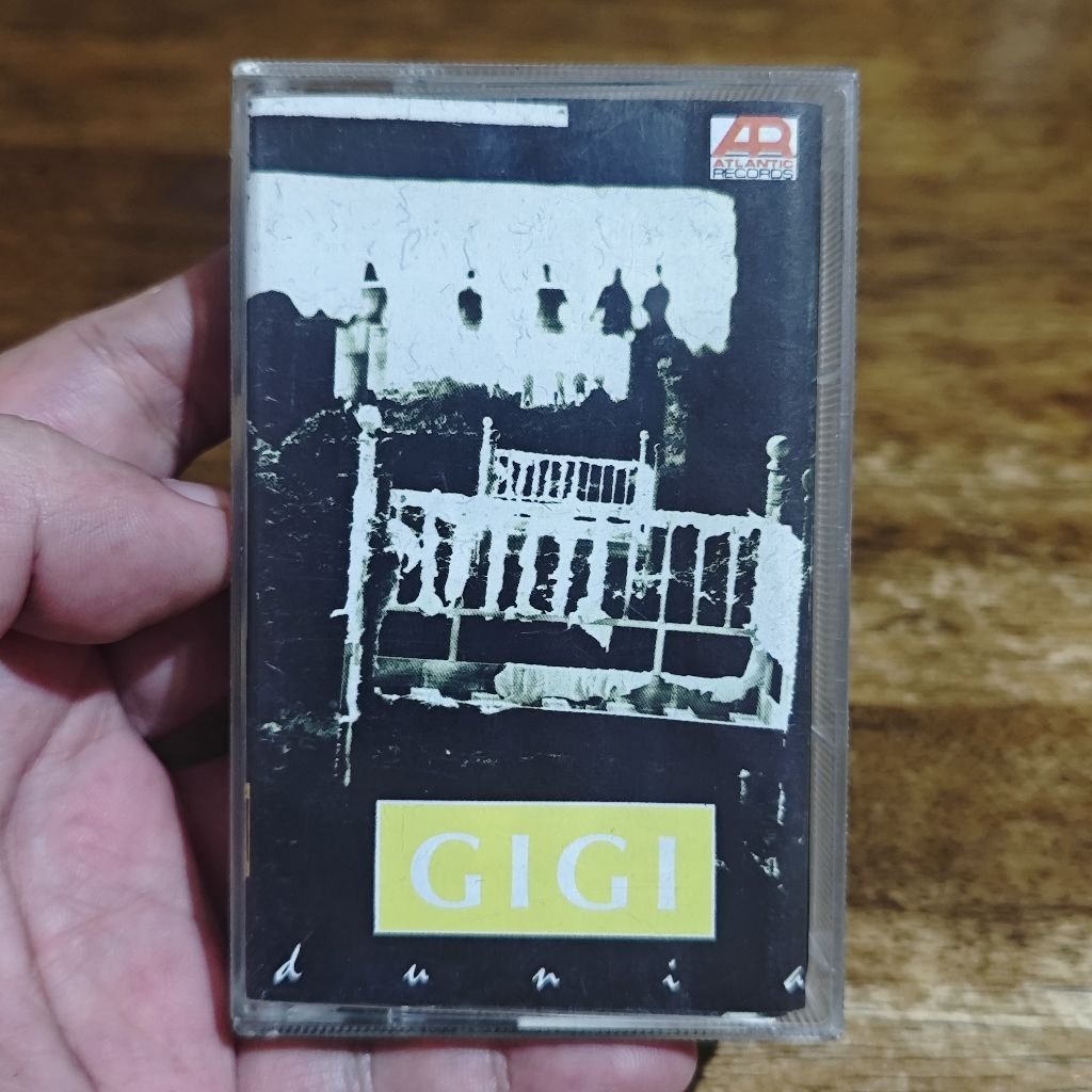 kaset GIGI album dunia