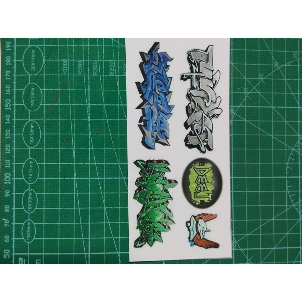 Stiker skala 64 Grafiti W