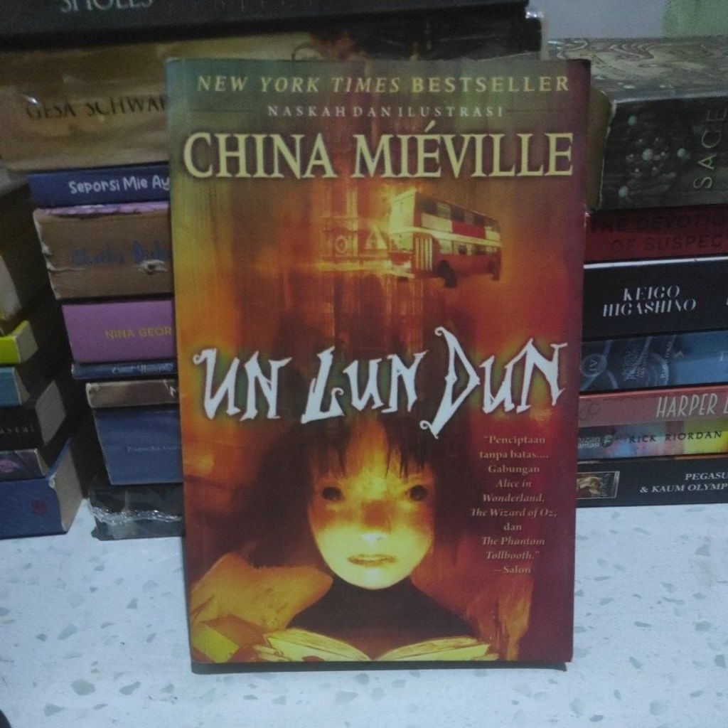 Novel Serba 45 Ribu - Un Lun Dun - China Mieville - Novel Preloved Original Murah