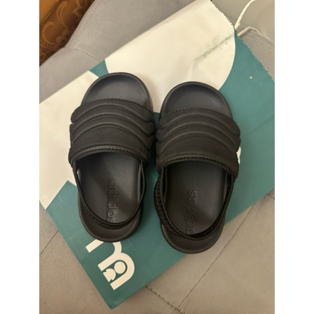 Sandal Adidas Anak