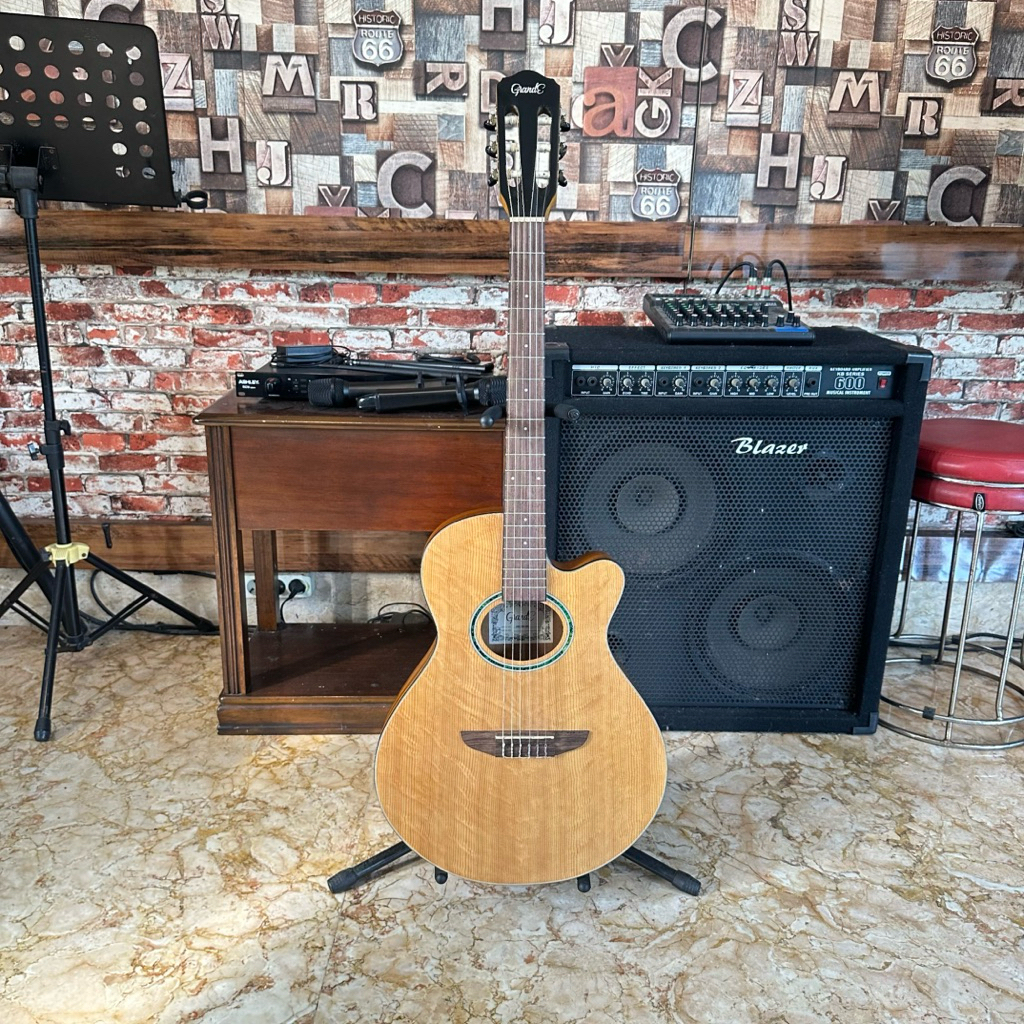 Gitar Acoustic Akustik Nylon Grande GIC-40K NA