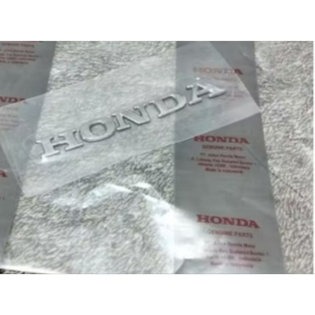 emblem timbul logo tulisan Honda vario nuw/  old 125 150 original.