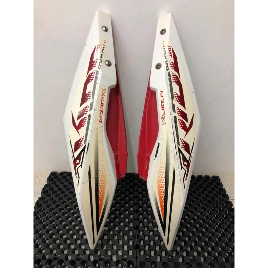 cover body belakan yamaha Xride 115 original copotan