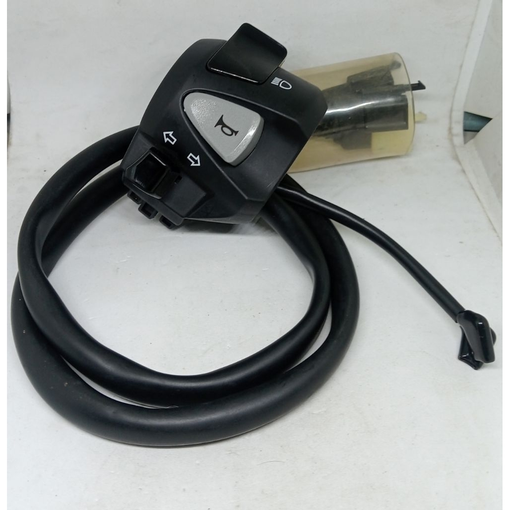 HOLDER SAKLAR KIRI CB 150 R