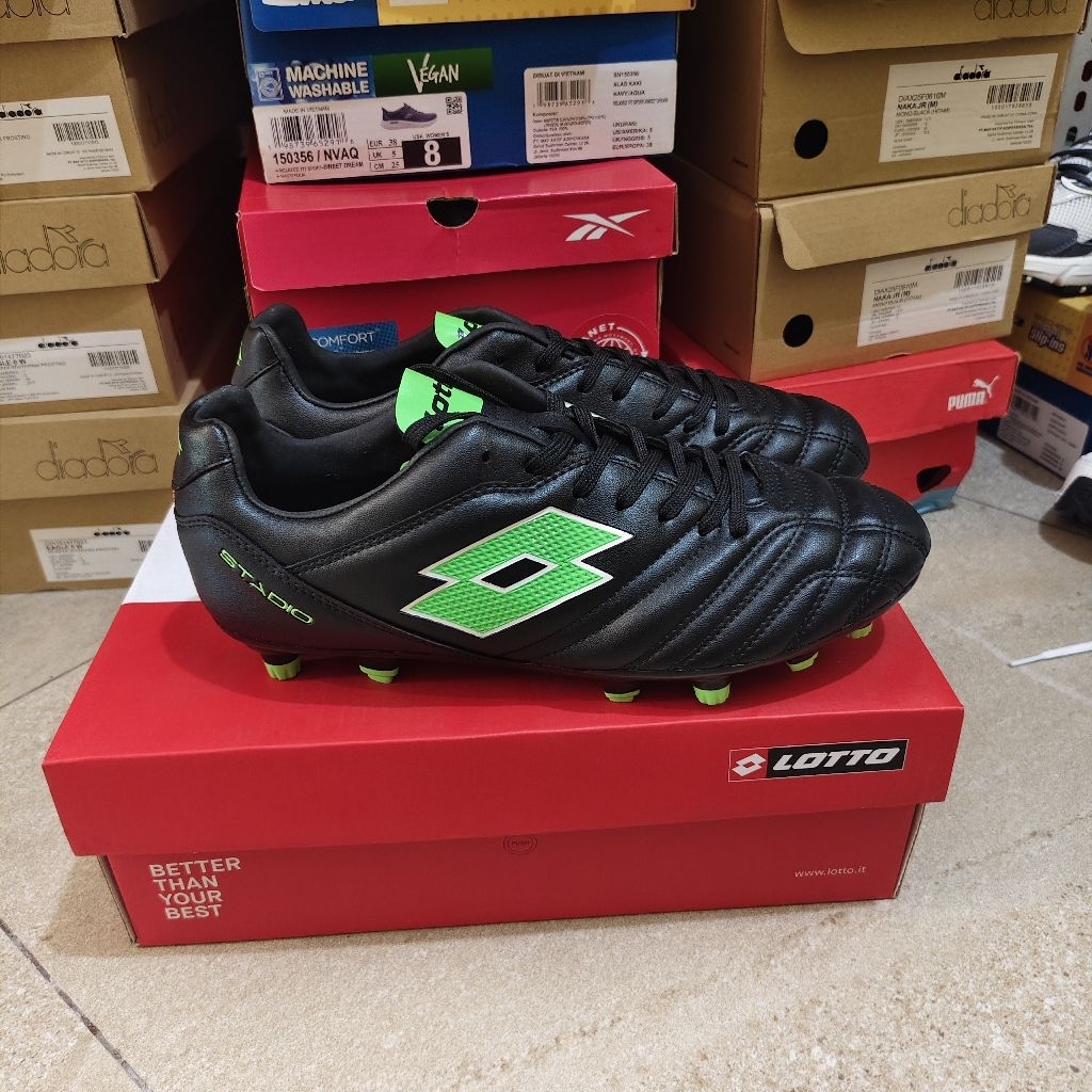 sepatu bola lotto stadio