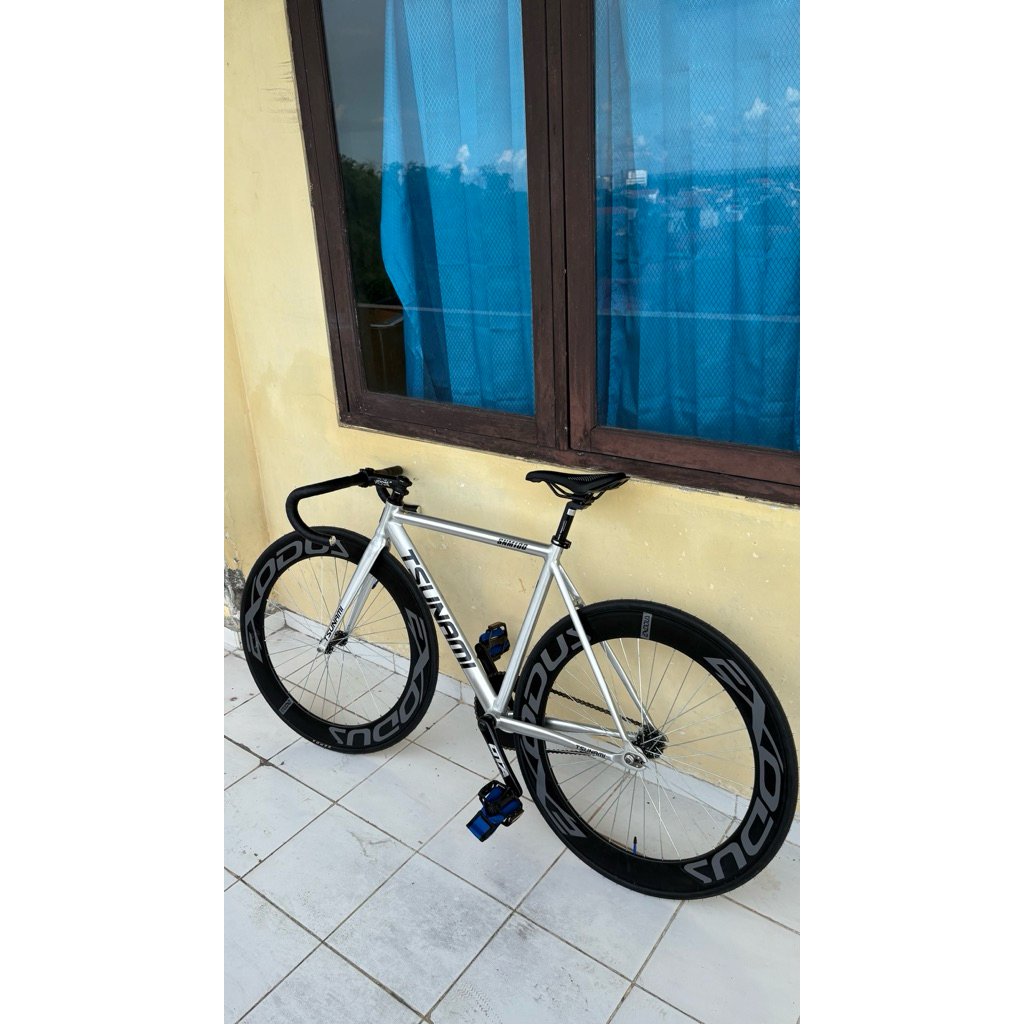 Sepeda Fixie Tsunami snm 100