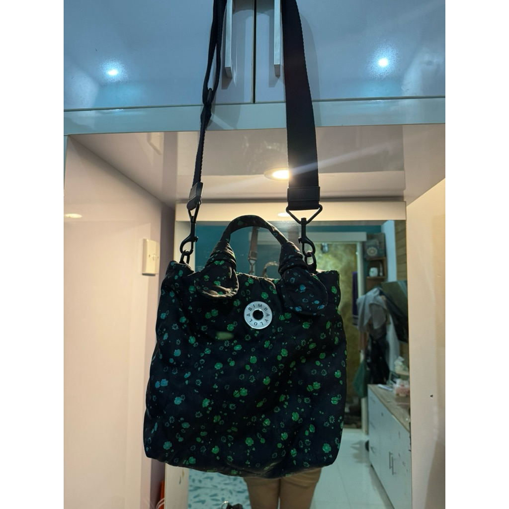 BIMBA Y LOLA ORIGINAL LIKE NEW