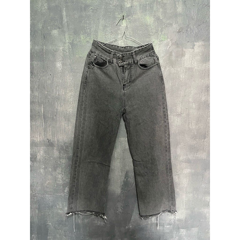 lulu jeans