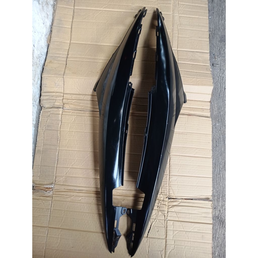 cover body belakang yamaha xeon RC xeon GT xeon karbu original
