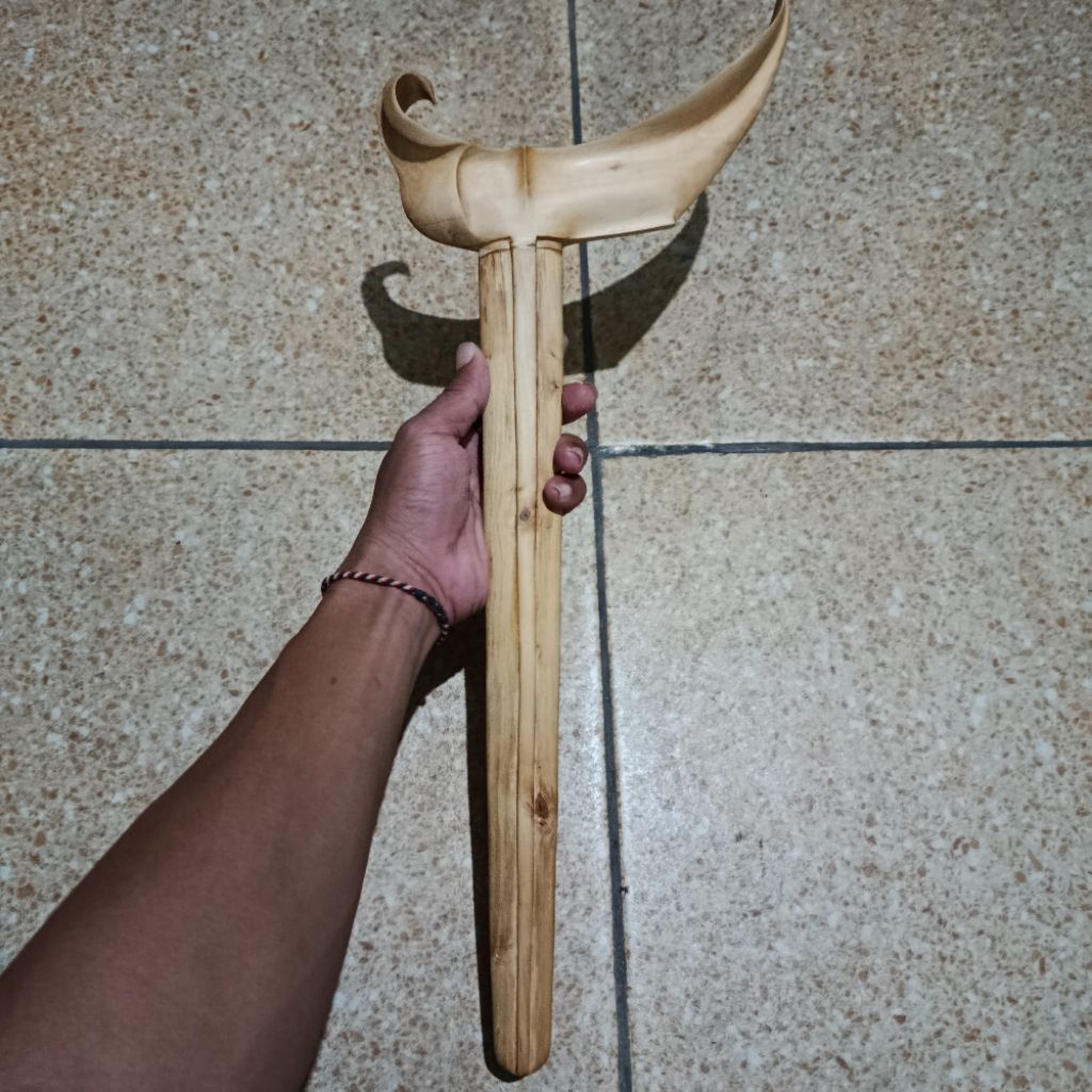 Warangka Model Ladrang Solo Bahan Kayu Cendana Wangi