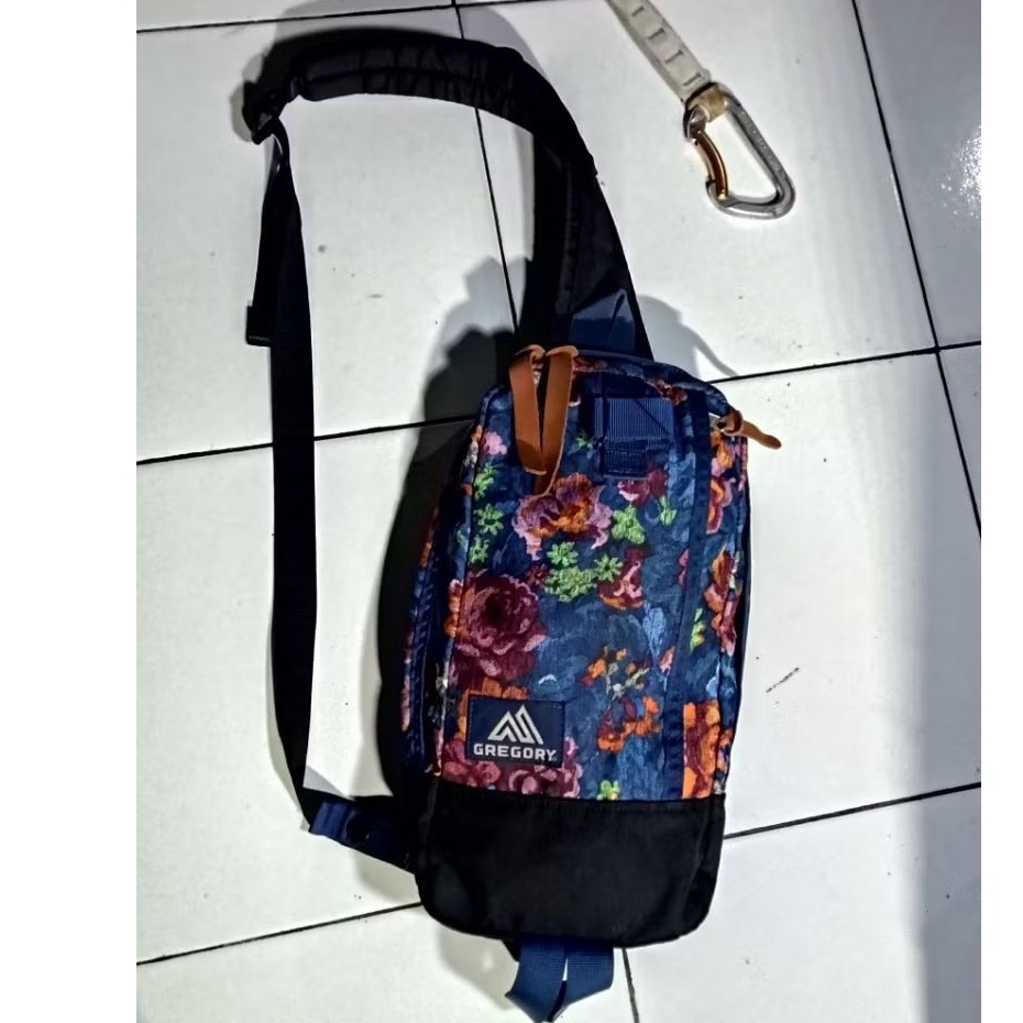 Tas slempang GREGORY CROSS BODY FLORAL original second Mantab Aman ENAK KEREN AWET Fungsional