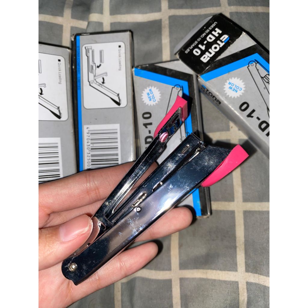 Stapler etana HD-10D 1 Pcs - Kapasitas sedang, Praktis, Warna Acak, staples untuk bungkus makanan dl