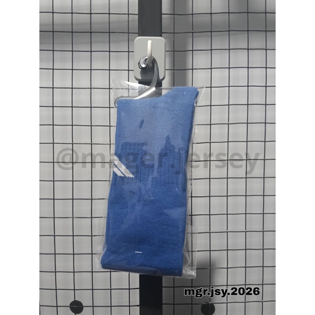 Kaos kaki Persebi Boyolali atau Madiun Putra Sepak Bola merk Oliver