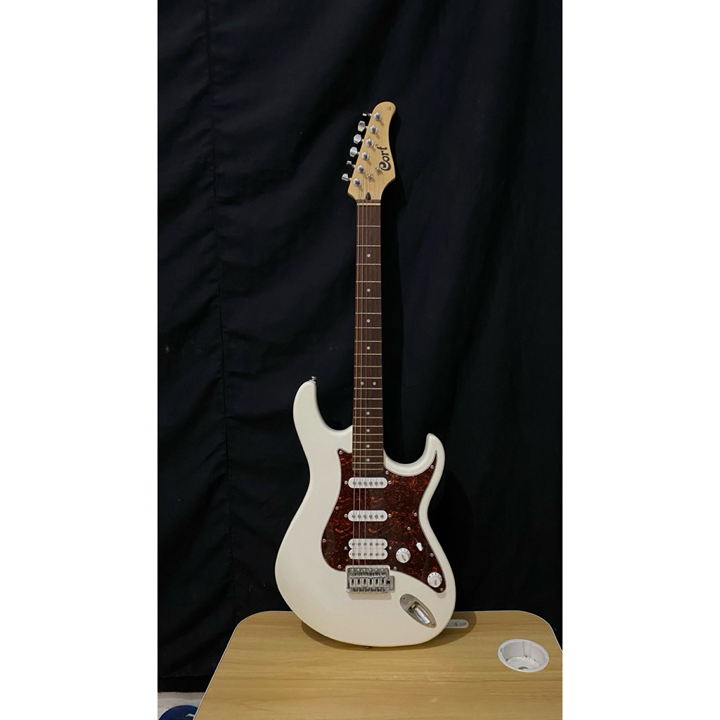 Gitar Elektrik Cort G115