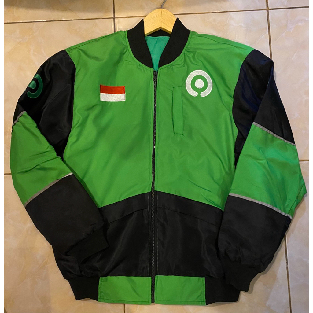 Jaket Bomber Bolak Balik 60J3K,6R3B