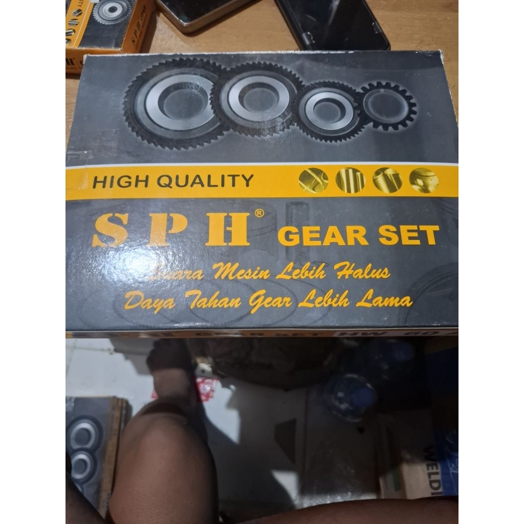 gear set/gigi komplit mesin gilingan padi YANMAR HW 60(1set)