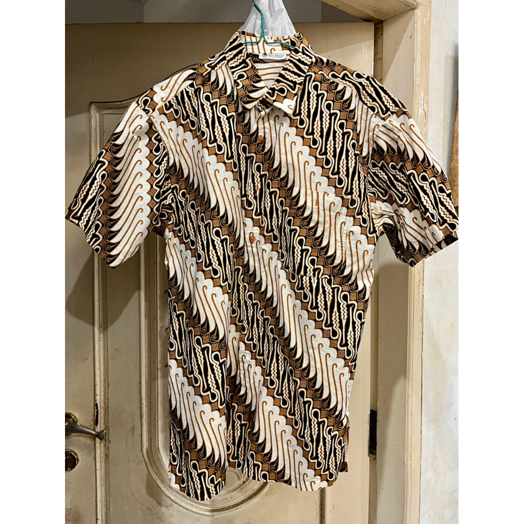 Batik Keris Pria Lengan Pendek