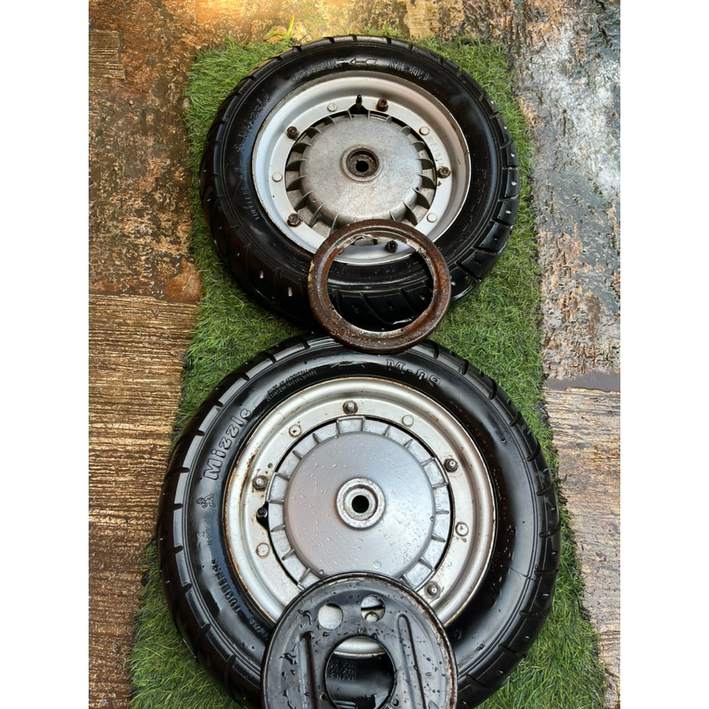 Velg vespa super sprint ring 10 original ban mizlle baru