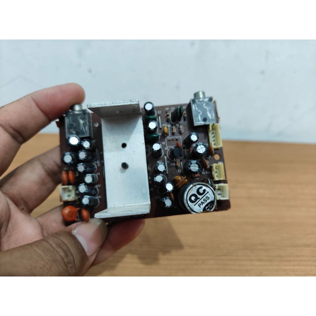 power kit speaker aktif simbadda CST z100