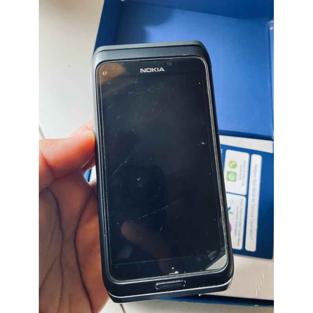 Nokia E7 comunicator hp jadul second mulus