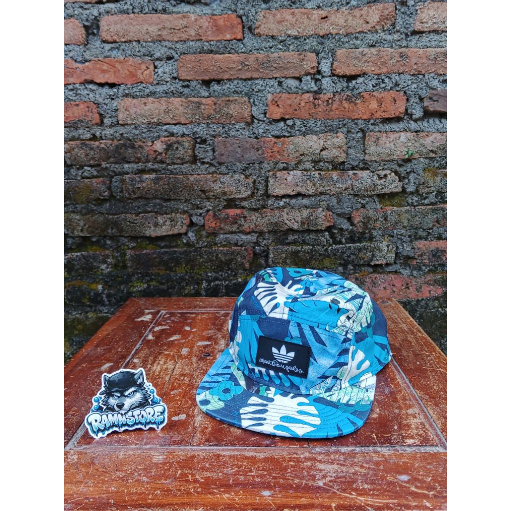 topi 5 panel adidas x mark gonzales