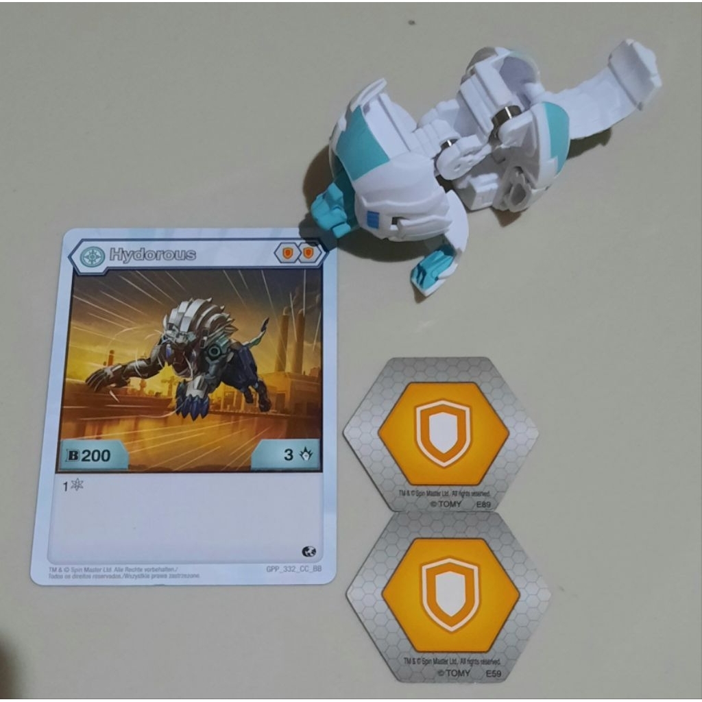 Bakugan Battle Planet Haos Hydorous + character card + bakucore