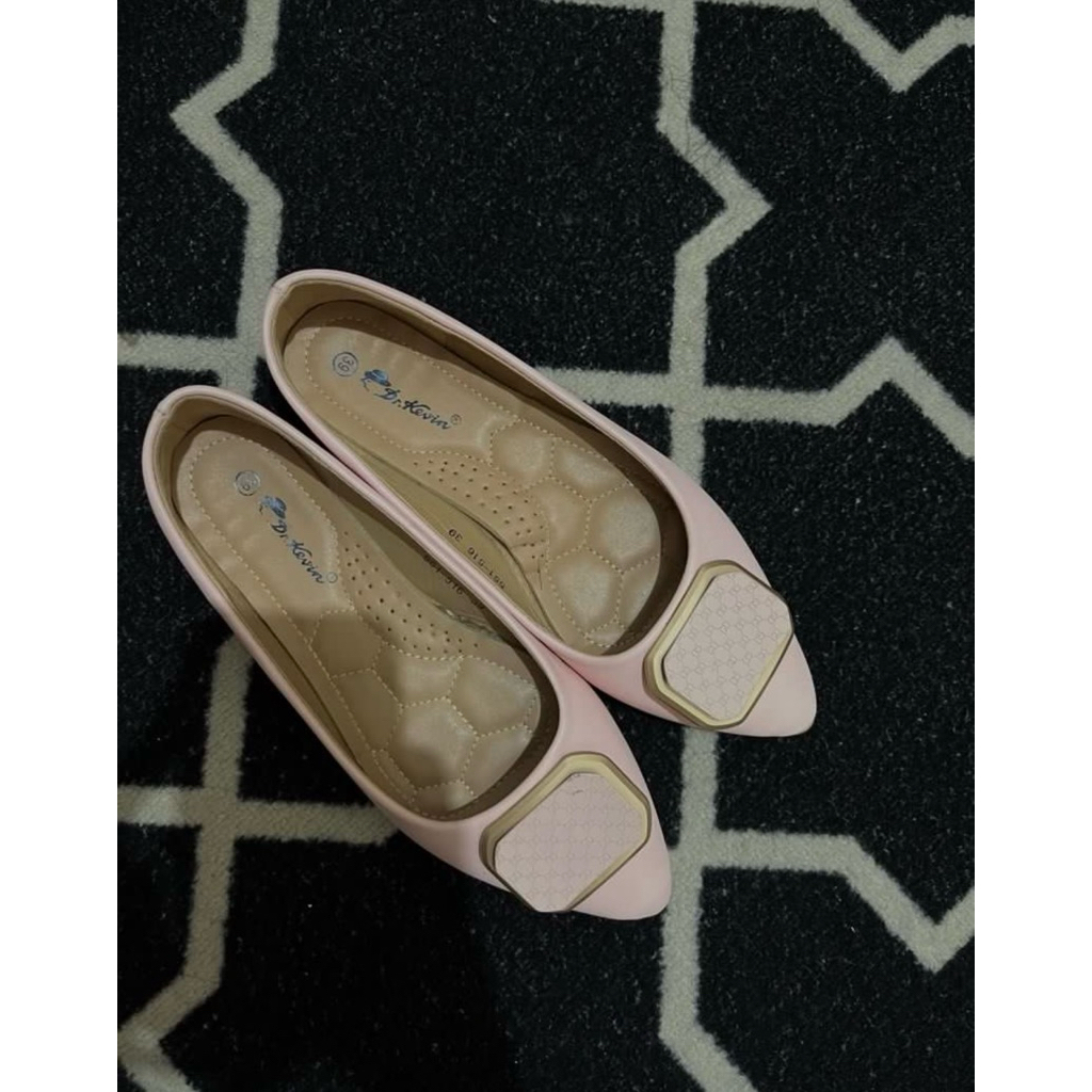 Preloved Flatshoes