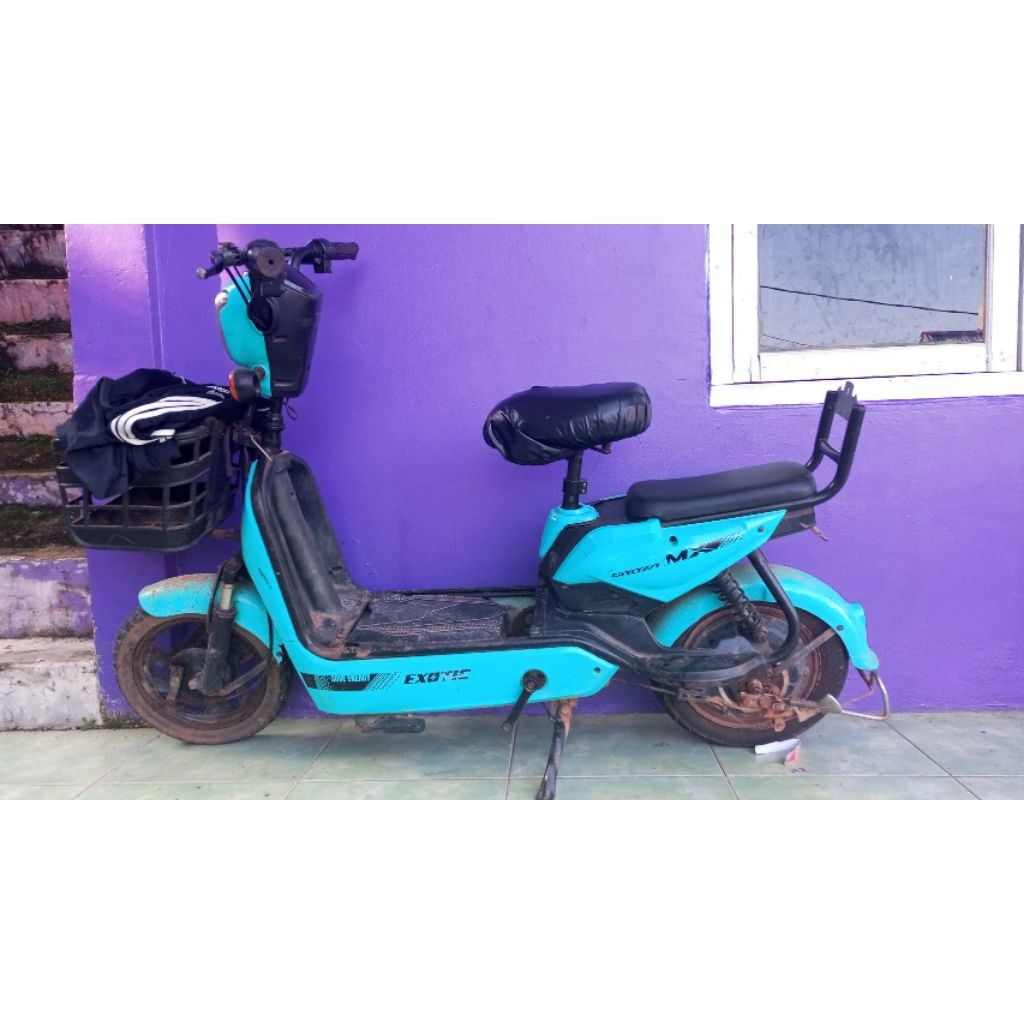 sepeda listrik seken