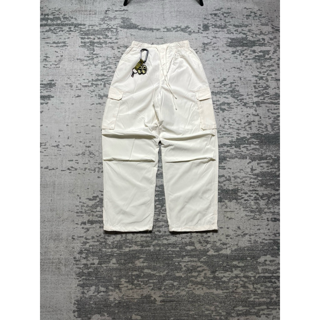 Gu uniqlo wide cargo pants
