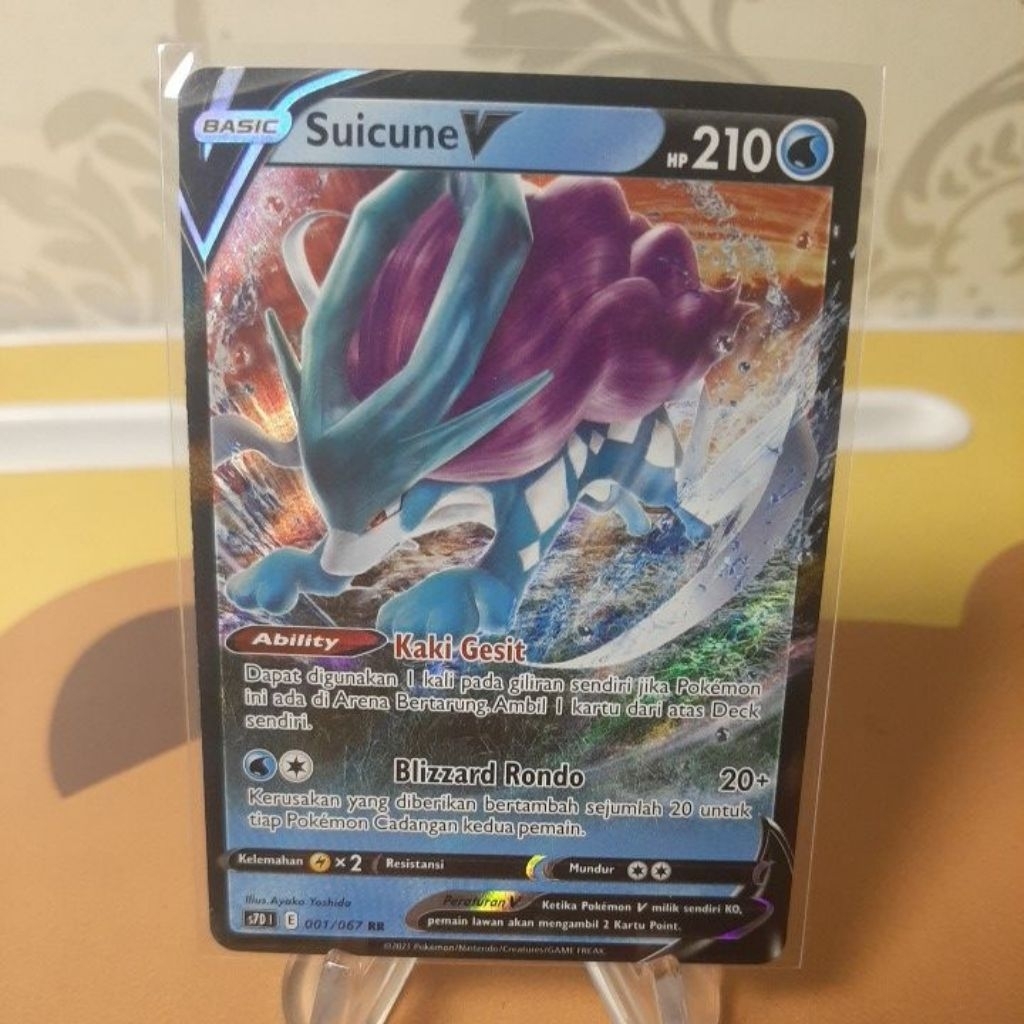 kartu TCG Pokemon Suicune V 001/067 RR