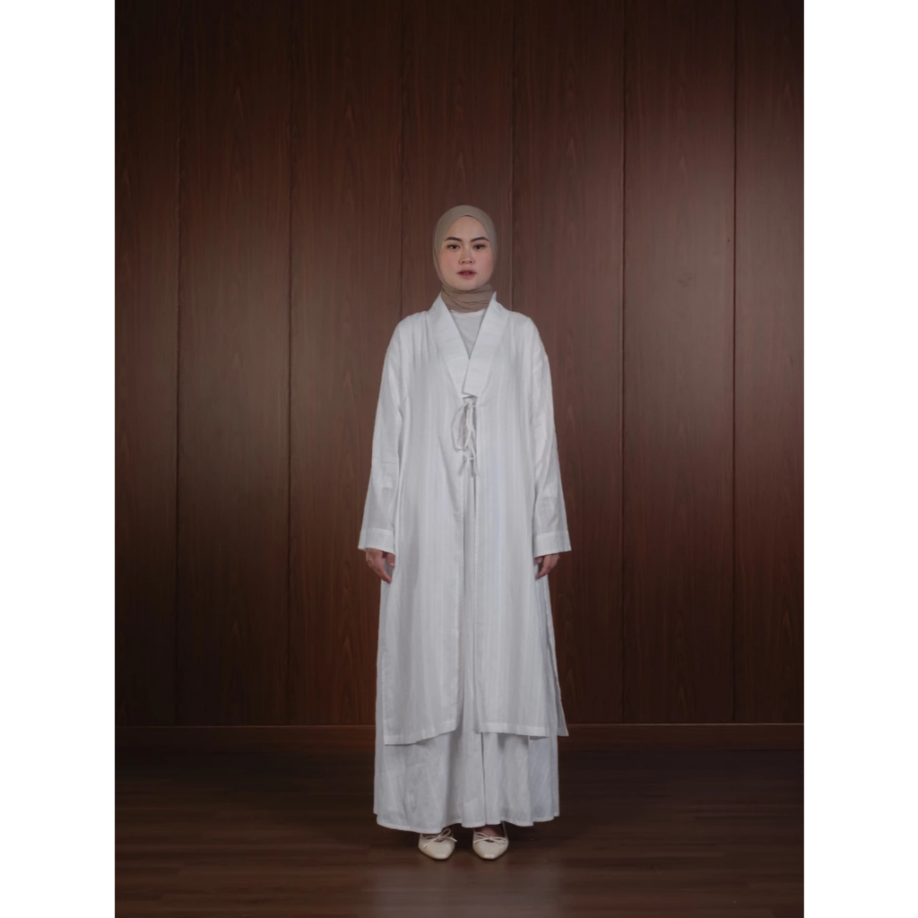 Yuki Outer White - Swifter